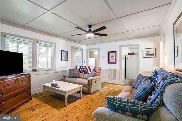 160 HONEYSUCKLE LN, Stanley, VA 22851