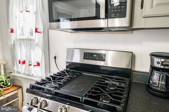 160 HONEYSUCKLE LN, Stanley, VA 22851