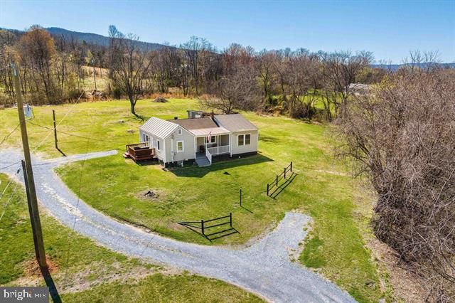 160 HONEYSUCKLE LN, Stanley, VA 22851