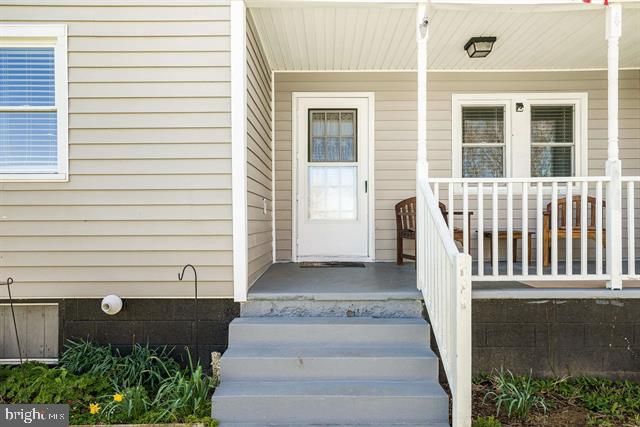 160 HONEYSUCKLE LN, Stanley, VA 22851