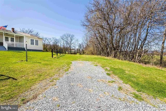 160 HONEYSUCKLE LN, Stanley, VA 22851