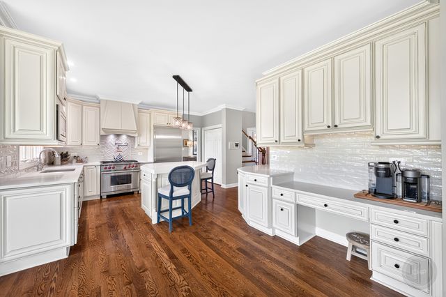 3148 Treesdale Court, Naperville, IL 60564
