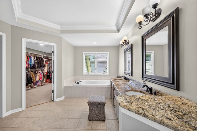3148 Treesdale Court, Naperville, IL 60564