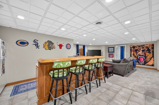 3148 Treesdale Court, Naperville, IL 60564