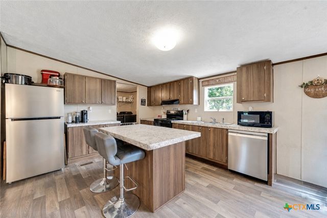 2755 Washburn Road, Luling, TX 78648