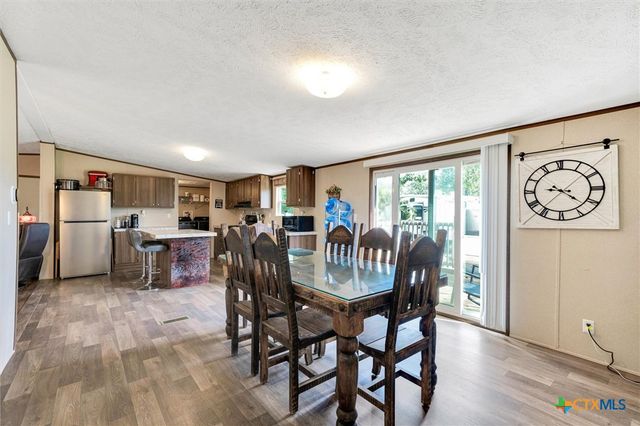 2755 Washburn Road, Luling, TX 78648