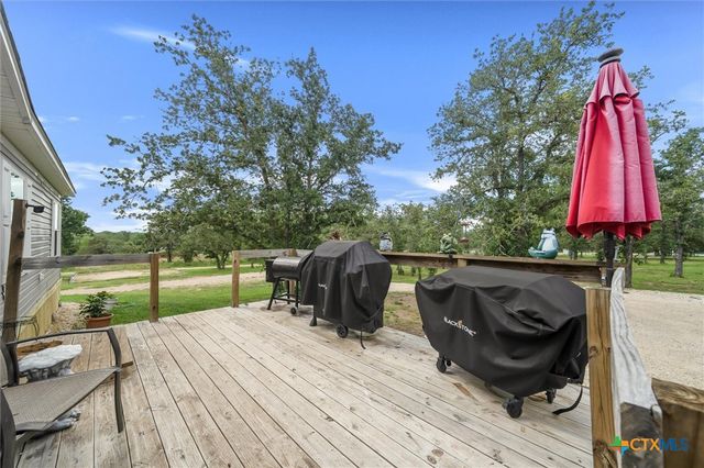 2755 Washburn Road, Luling, TX 78648