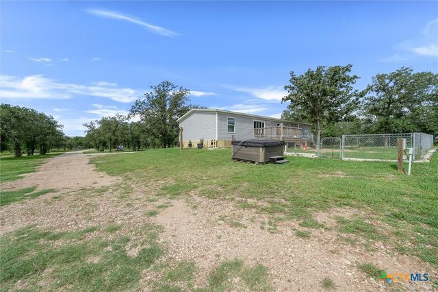 2755 Washburn Road, Luling, TX 78648
