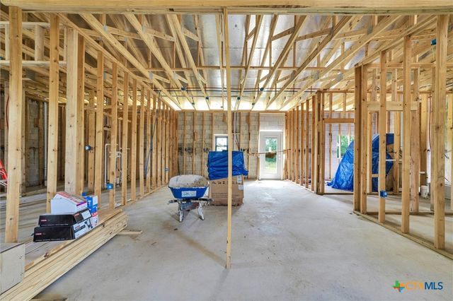 2755 Washburn Road, Luling, TX 78648