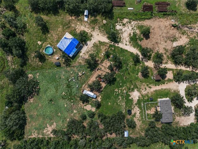 2755 Washburn Road, Luling, TX 78648