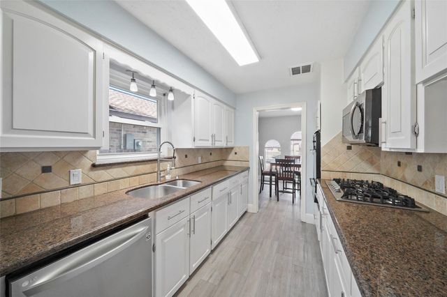 9703 Philmont Drive, Houston, TX 77080