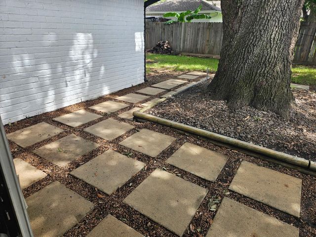 9703 Philmont Drive, Houston, TX 77080