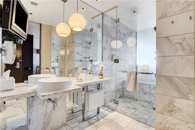 4381 West Flamingo Road 2920, Las Vegas, NV 89103