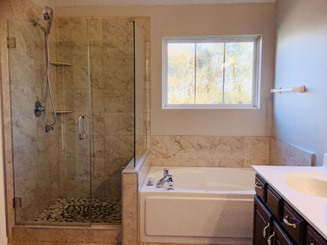 75 Woodview Drive, Glen Ellyn, IL 60137