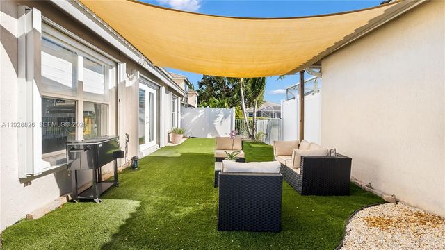 4908 Lombard Pass Dr, Lake Worth, FL 33463