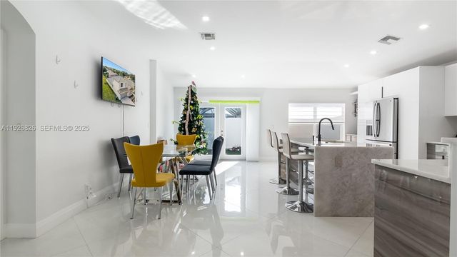 4908 Lombard Pass Dr, Lake Worth, FL 33463