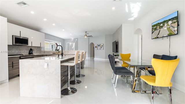 4908 Lombard Pass Dr, Lake Worth, FL 33463