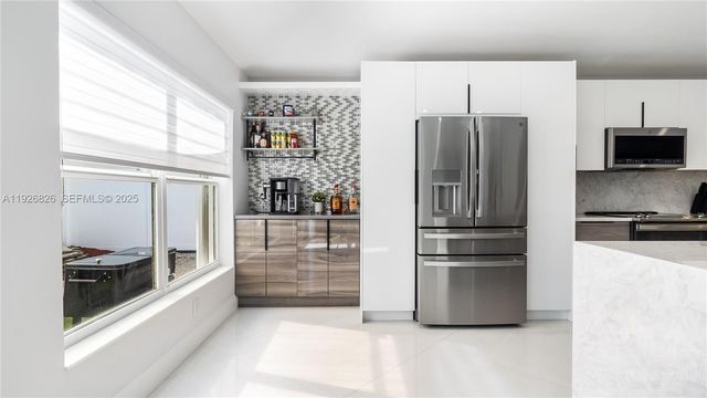 4908 Lombard Pass Dr, Lake Worth, FL 33463