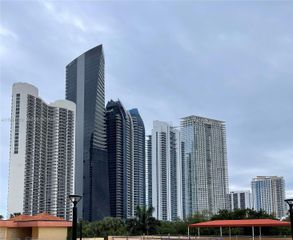 210 174th St 309, Sunny Isles Beach, FL 33160