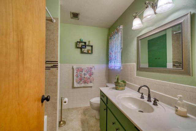 309 Heath Avenue, Madisonville, TX 77864