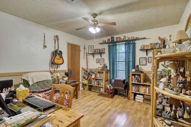 309 Heath Avenue, Madisonville, TX 77864