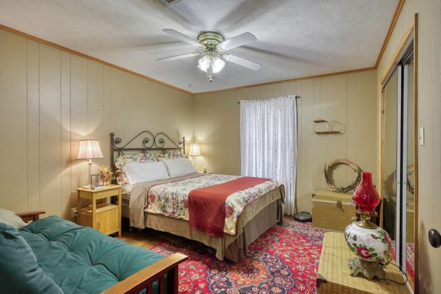 309 Heath Avenue, Madisonville, TX 77864
