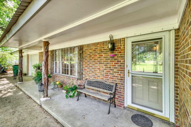 309 Heath Avenue, Madisonville, TX 77864