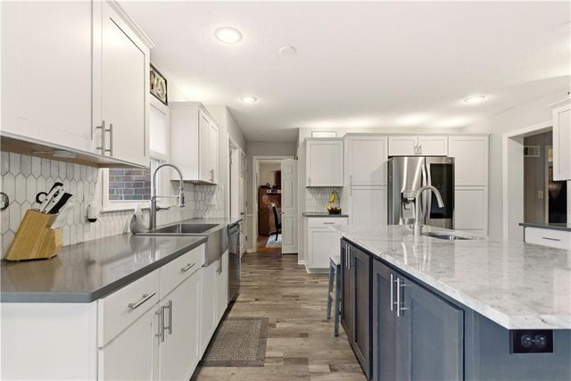 6300 Dearborn Drive, Mission, KS 66202