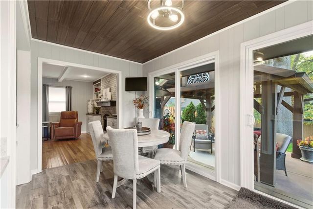 6300 Dearborn Drive, Mission, KS 66202