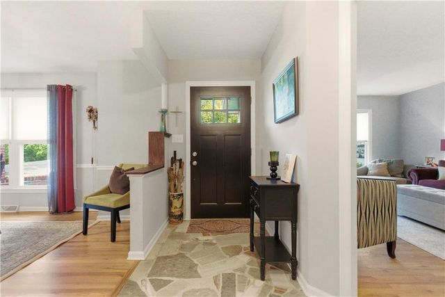 6300 Dearborn Drive, Mission, KS 66202