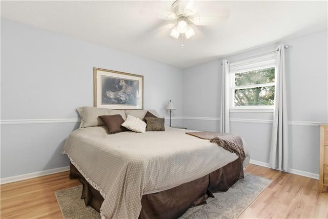 6300 Dearborn Drive, Mission, KS 66202