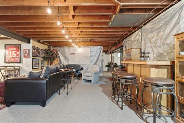 6300 Dearborn Drive, Mission, KS 66202