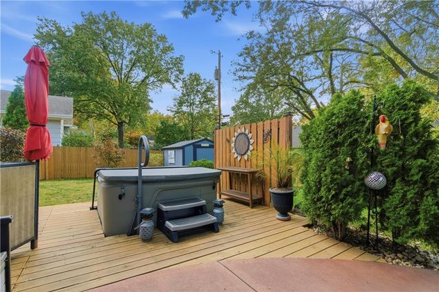 6300 Dearborn Drive, Mission, KS 66202