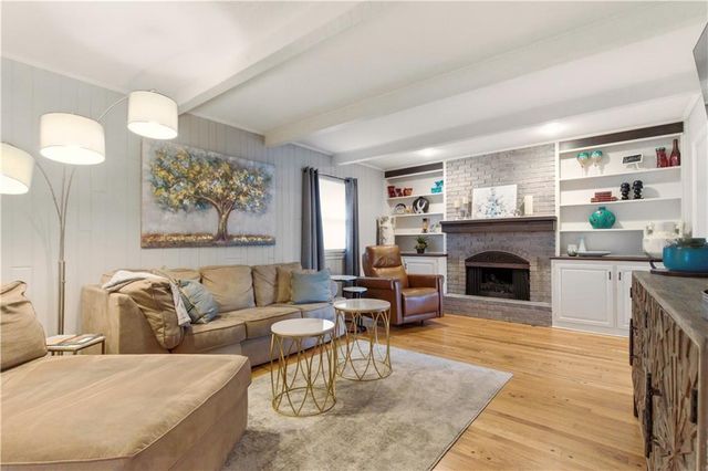 6300 Dearborn Drive, Mission, KS 66202