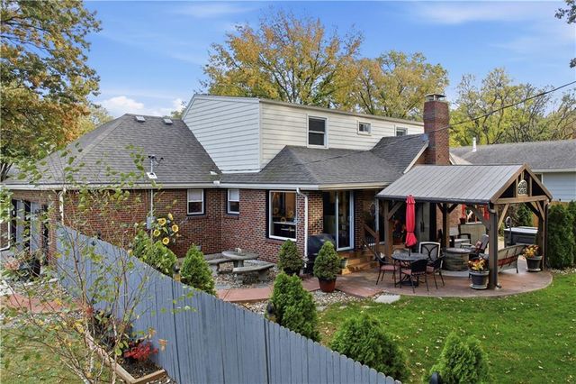 6300 Dearborn Drive, Mission, KS 66202