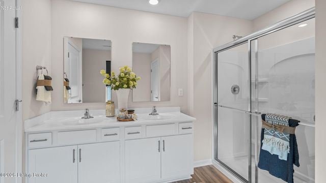 11105 Pheasant Run Ct, Louisville, KY 40229