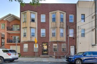 243 Pearsall Ave, Jersey City, NJ 07305