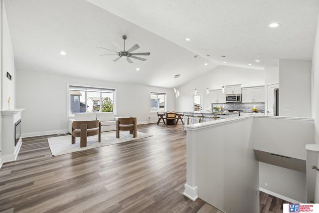 8737 S 83rd Court, Lincoln, NE 68516