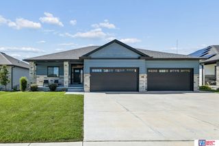 8737 S 83rd Court, Lincoln, NE 68516