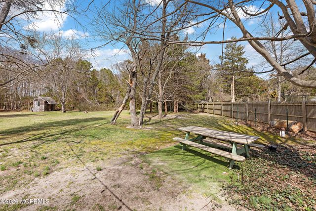 52 Littleworth Road, Manahawkin, NJ 08050