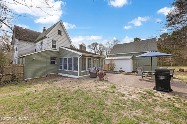 52 Littleworth Road, Manahawkin, NJ 08050