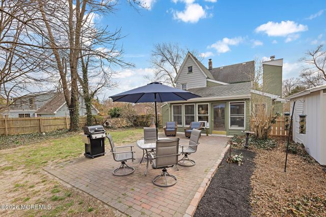 52 Littleworth Road, Manahawkin, NJ 08050