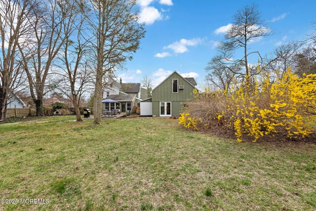 52 Littleworth Road, Manahawkin, NJ 08050