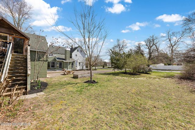 52 Littleworth Road, Manahawkin, NJ 08050