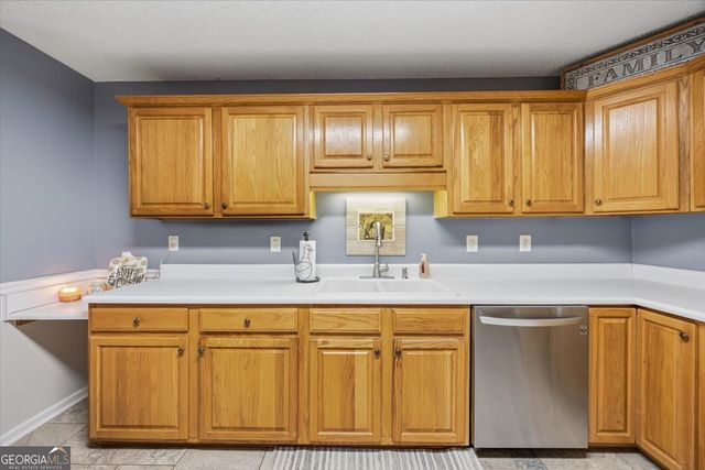 664 Aarons Circle, Gray, GA 31032