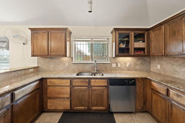 2420 NW 196th Terrace, Edmond, OK 73012
