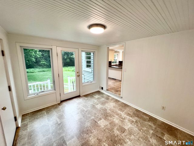 1360 Main Street, Glastonbury, CT 06033