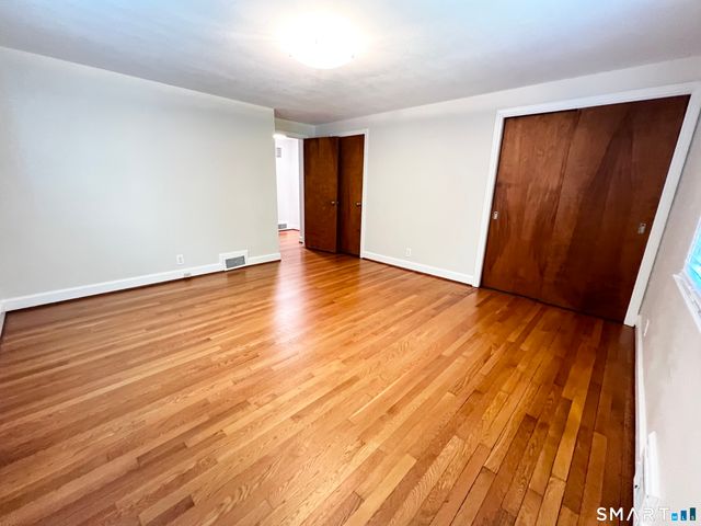1360 Main Street, Glastonbury, CT 06033