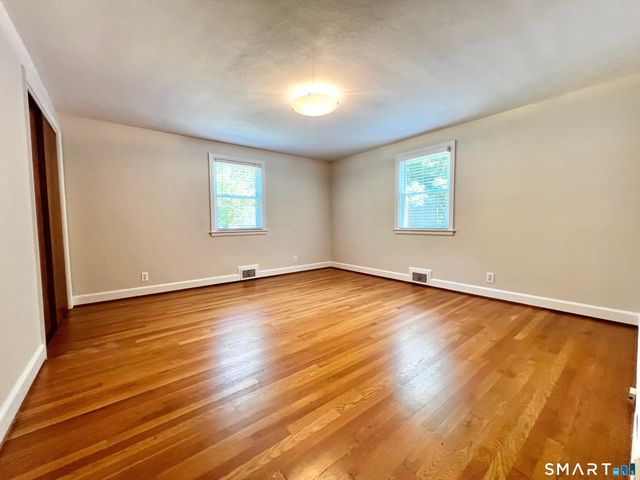 1360 Main Street, Glastonbury, CT 06033