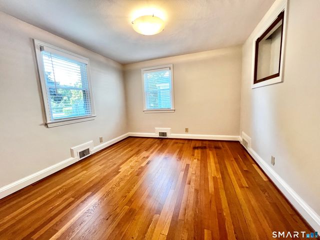 1360 Main Street, Glastonbury, CT 06033